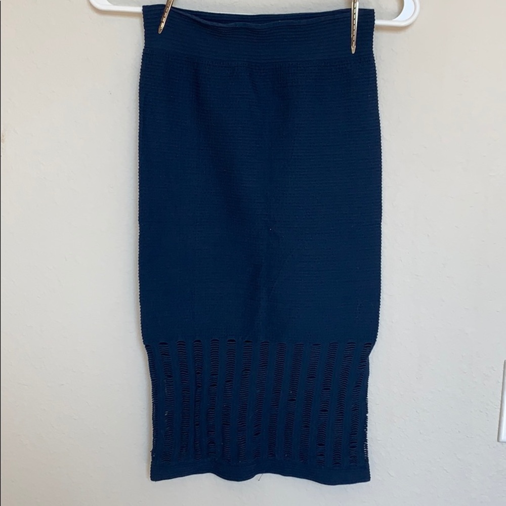 Bcbgeneration Form Fitting Skirt - image 1